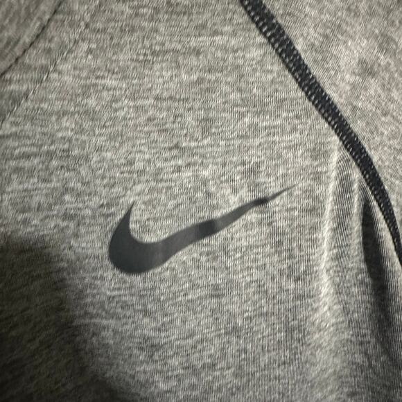 Nike Pro Dri-FIT Fitted Training Shirt – Heather Gray – Size L – Excellent Used - Picture 4 of 5
